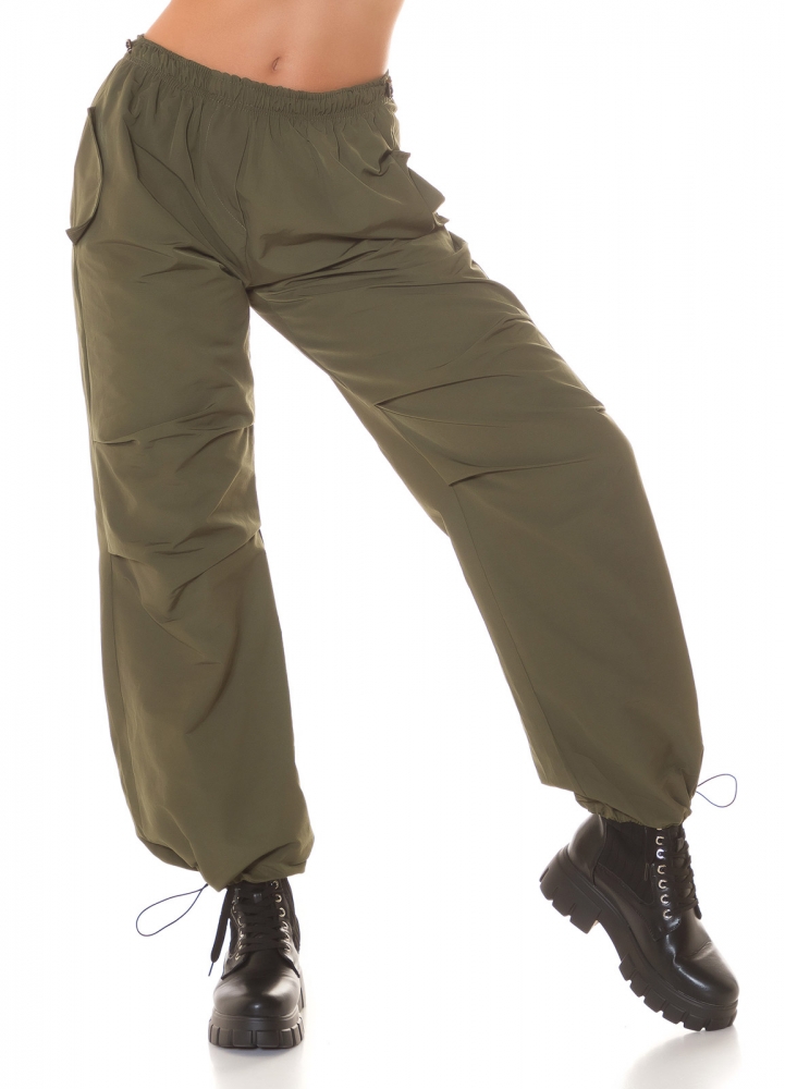 Pantaloni cargo la moda larg